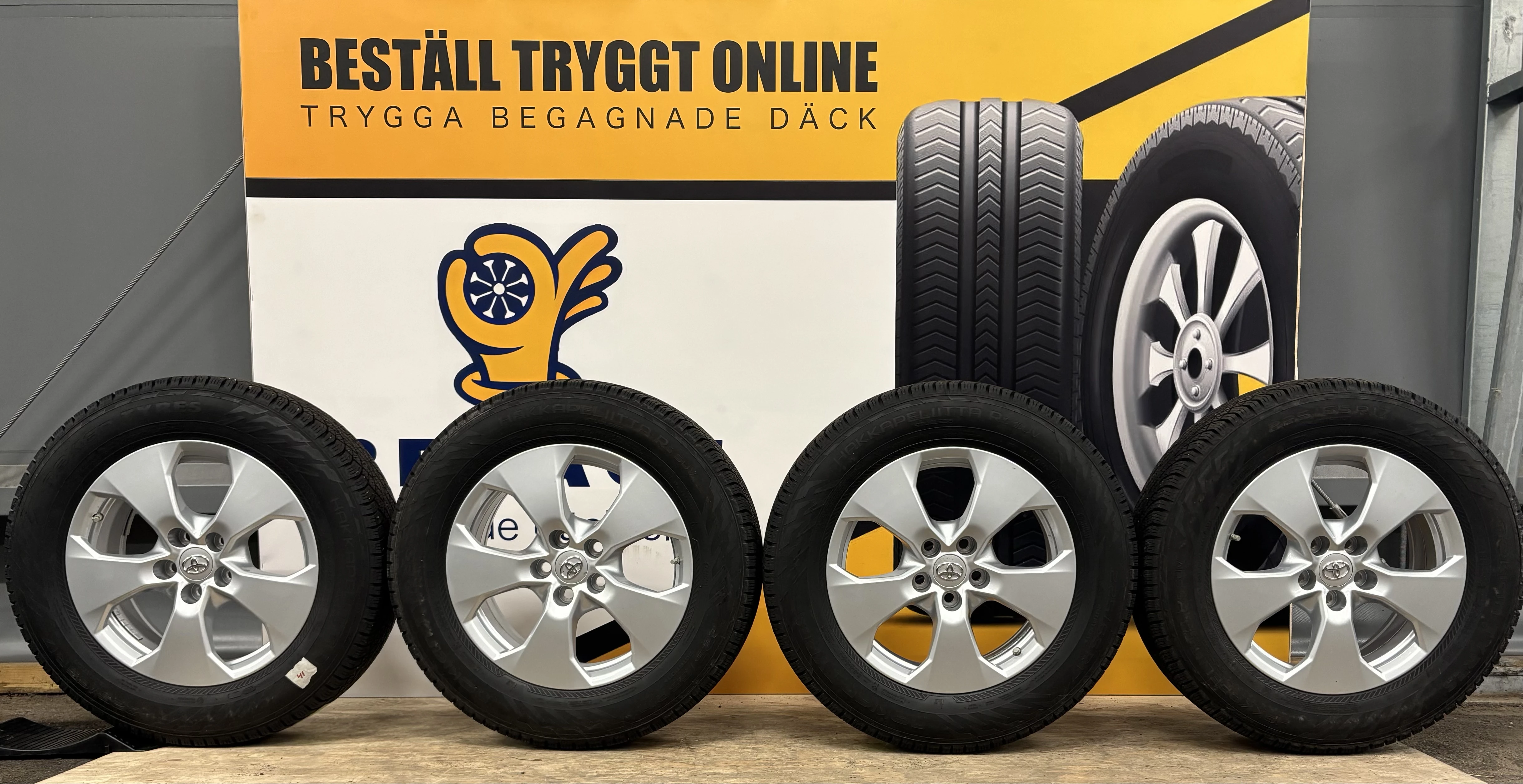 Toyota/Suzuki/Lexus 225/65/17 Friktion (M+S)